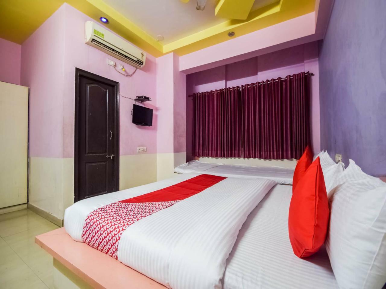 Hotel Palak Palace Udaipur Bagian luar foto