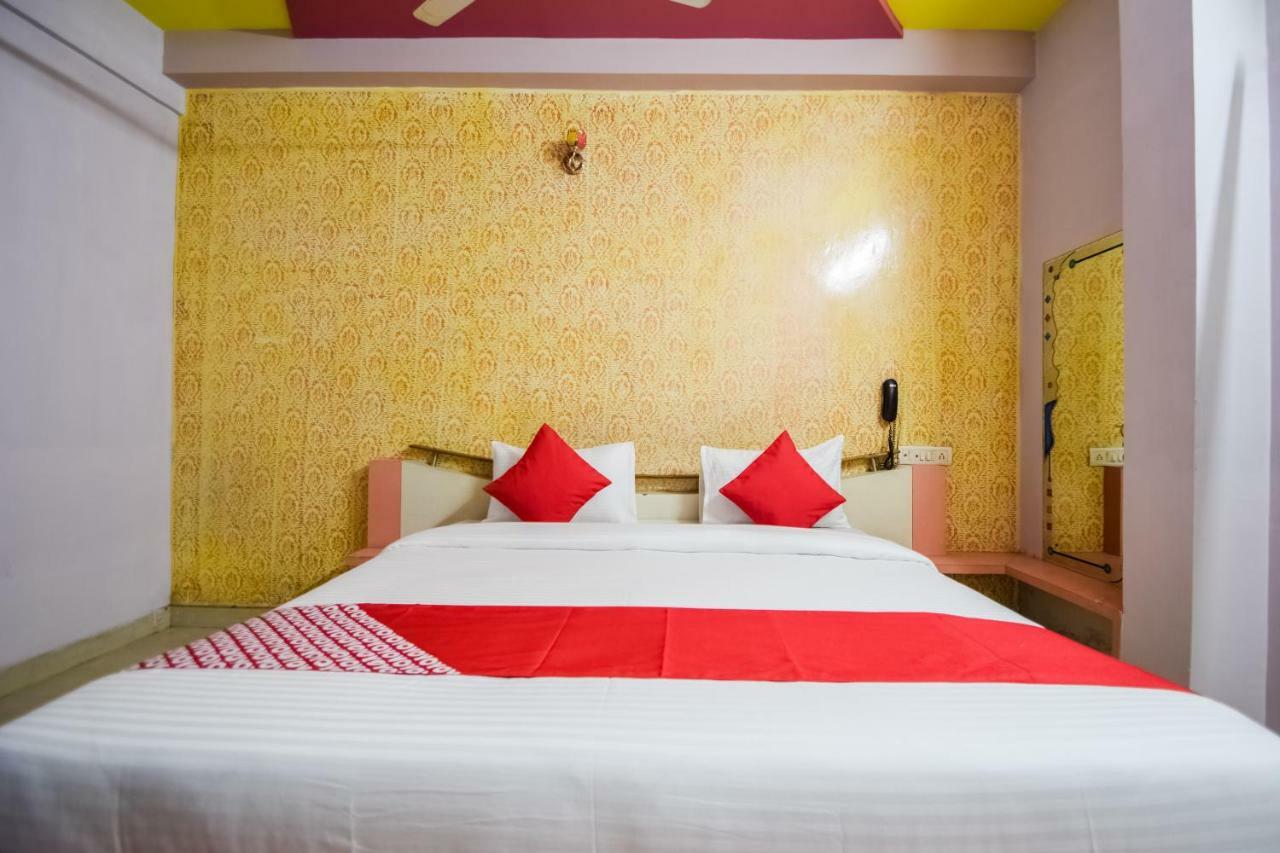 Hotel Palak Palace Udaipur Bagian luar foto