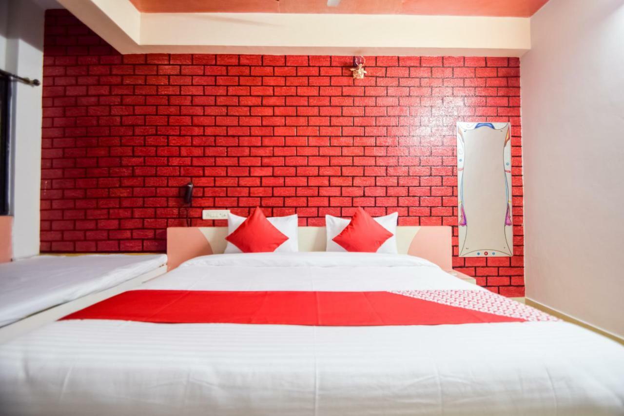 Hotel Palak Palace Udaipur Bagian luar foto