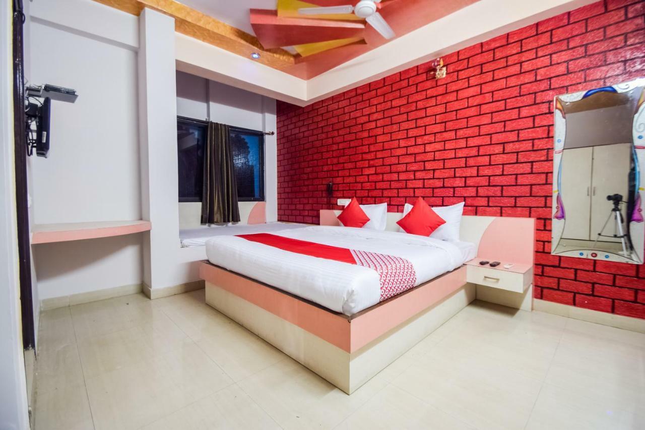 Hotel Palak Palace Udaipur Bagian luar foto