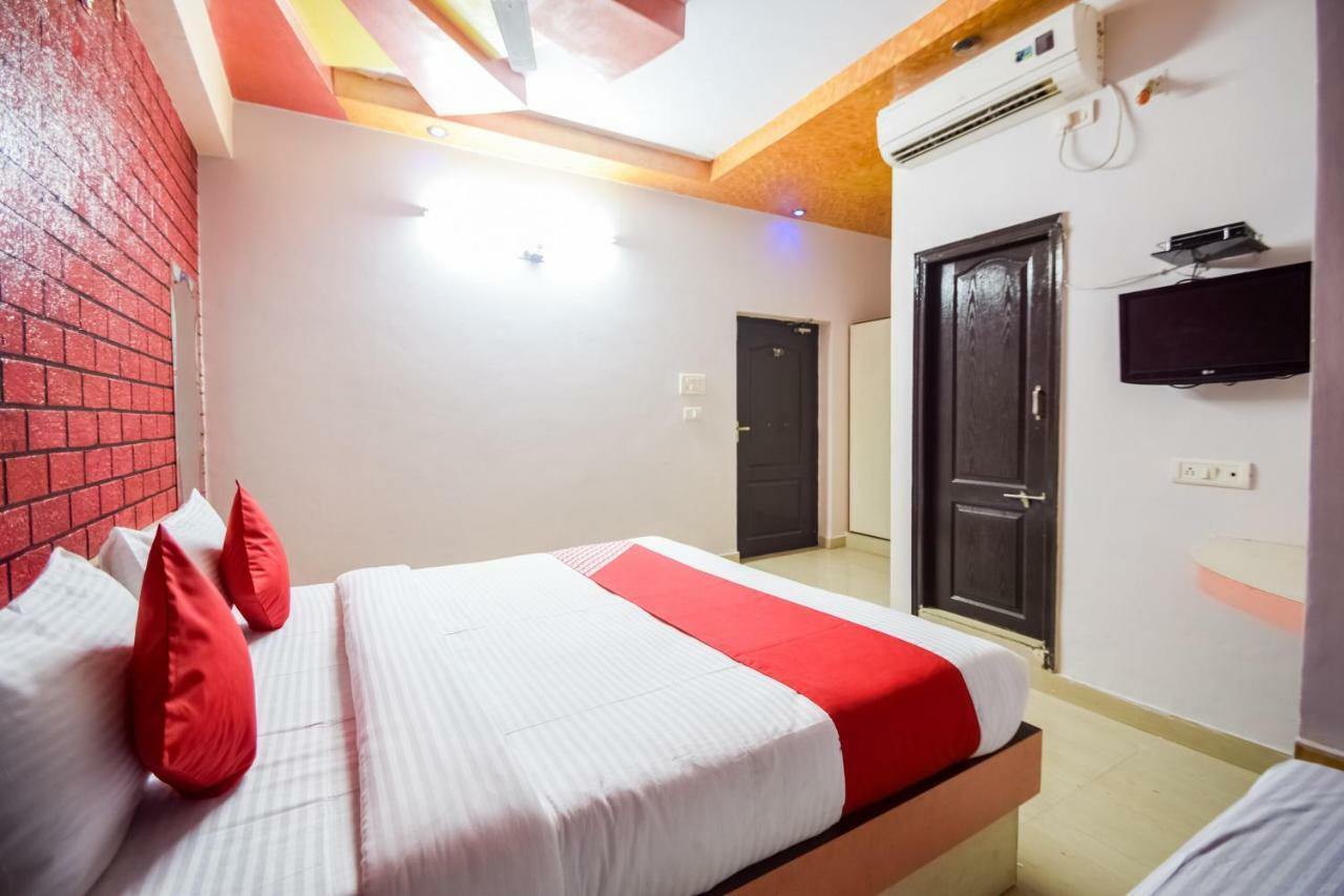 Hotel Palak Palace Udaipur Bagian luar foto